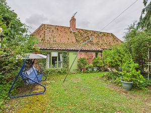 Rear Elevation- click for photo gallery